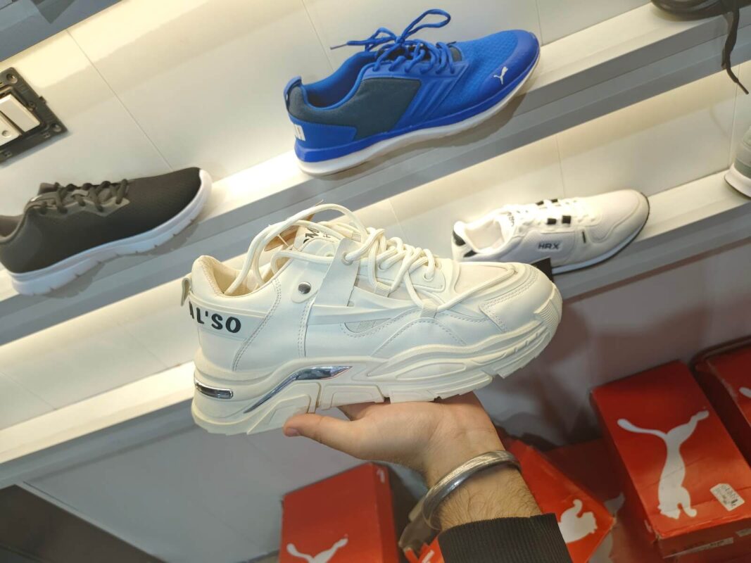 imported korean shoe in white colour