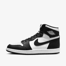 Black Air Jordan retro 1 in a white background