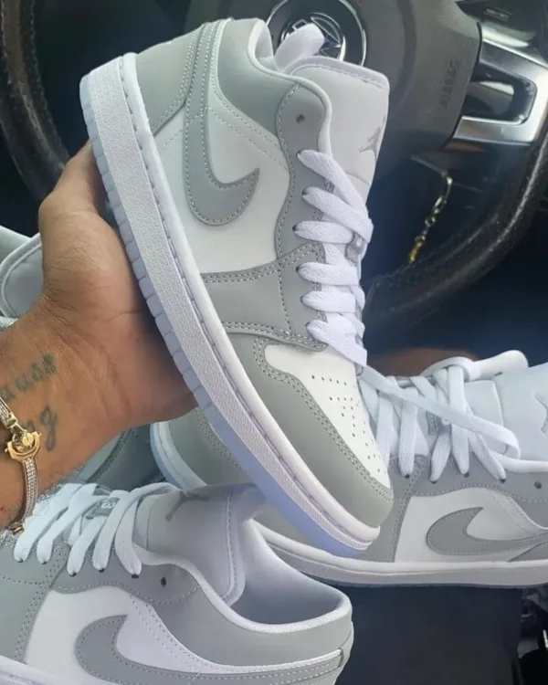 nike air jordan wolf grey in hand