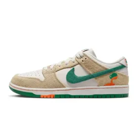 sb dunk low jarritos green color side view photo