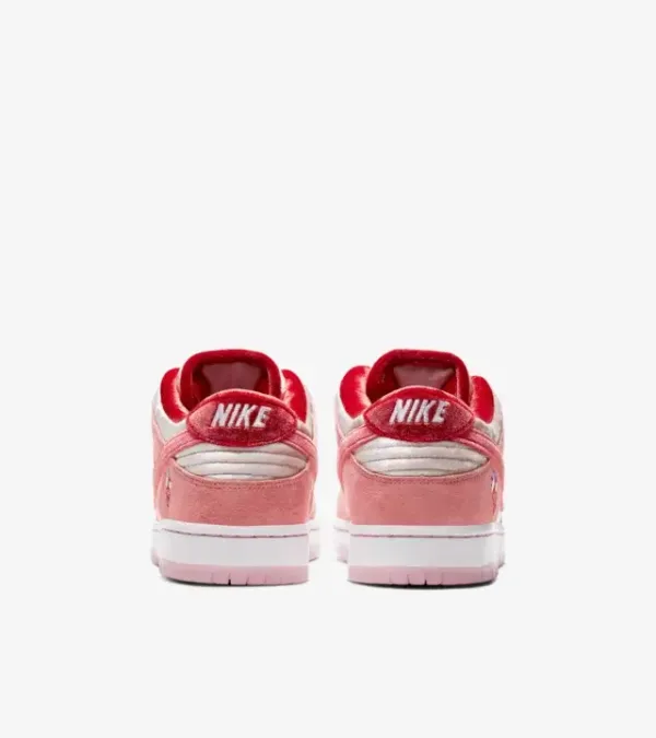 nike sb dunk strangelove pink back view