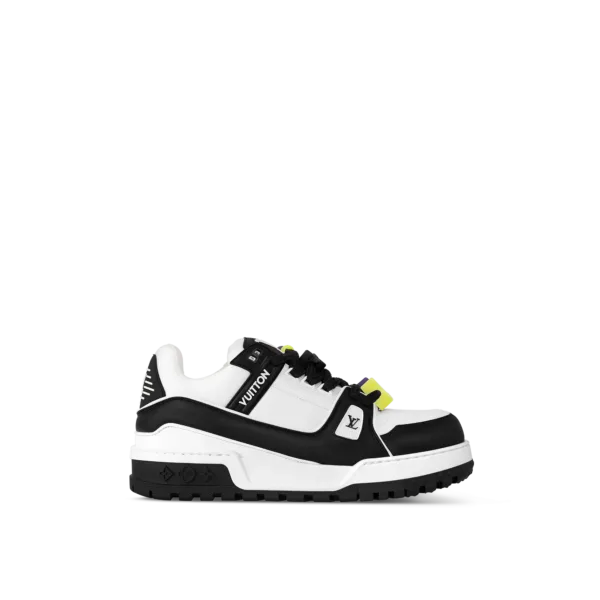 Louis Vuitton trainer maxi white black sneaker side view