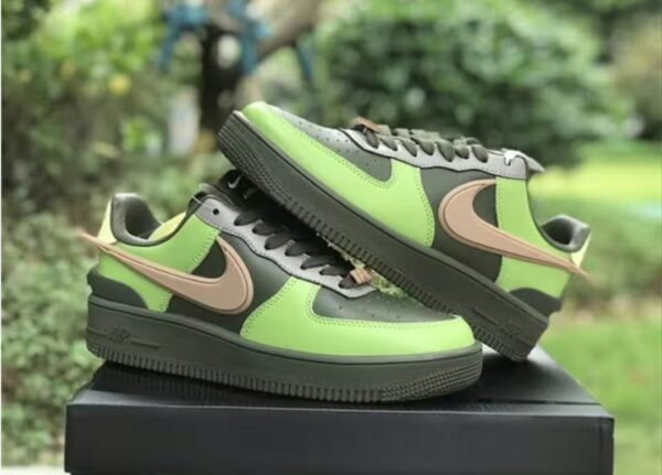 nike ambush with box