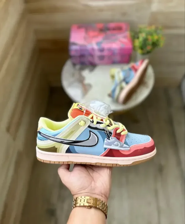 nike sb dunk dragonballs in hand