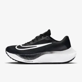 nike zoom fly 5 black side view